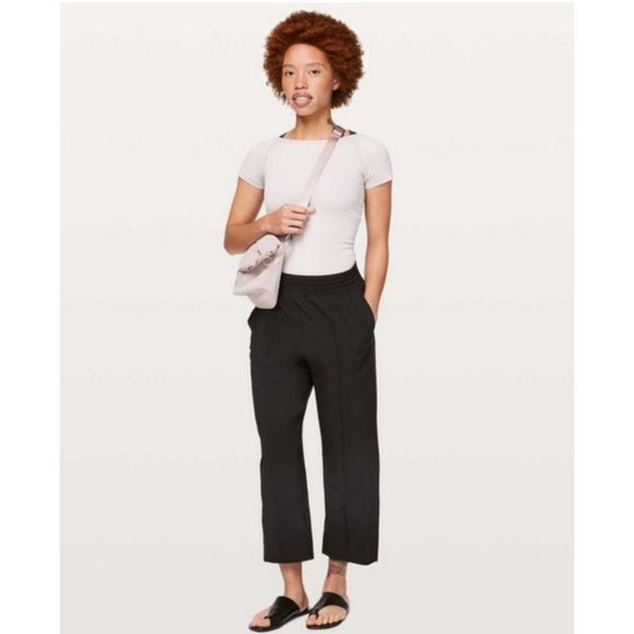 Lululemon Wanderer Crop Pant Black Size 6 Swift Ultra Light - Picture 1 of 10